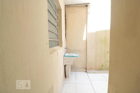 Casa à venda com 150m², 4 quartos e 2 vagas Casa à venda com 150m², 4 quartos e 2 vagasArea de serviço
