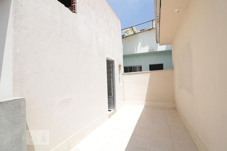 Casa à venda com 150m², 4 quartos e 2 vagas Casa à venda com 150m², 4 quartos e 2 vagasArea externa