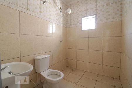 Casa à venda com 150m², 4 quartos e 2 vagas Casa à venda com 150m², 4 quartos e 2 vagasBanheiro 2