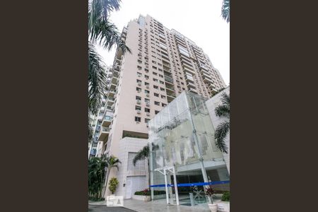 Apartamento para alugar com 69m², 2 quartos e 1 vagaFachada