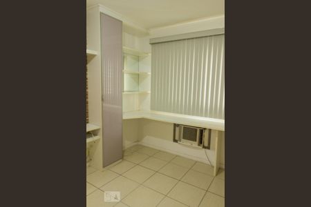 Apartamento para alugar com 69m², 2 quartos e 1 vagaSuíte