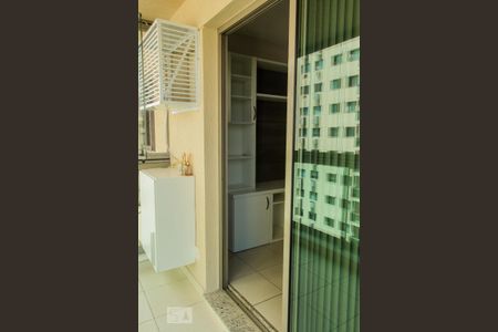 Apartamento para alugar com 69m², 2 quartos e 1 vagaVaranda