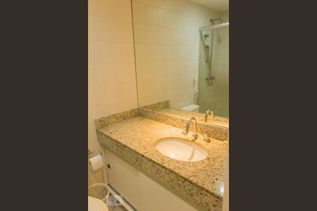 Apartamento para alugar com 69m², 2 quartos e 1 vagaBanheiro