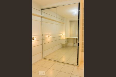 Apartamento para alugar com 69m², 2 quartos e 1 vagaSuíte