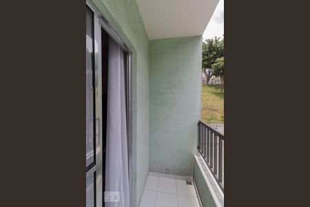 Varanda da Sala de apartamento à venda com 2 quartos, 60m² em Jardim Cocaia, Guarulhos
