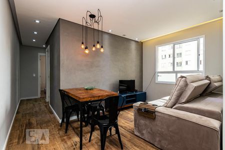 Sala de apartamento à venda com 2 quartos, 47m² em Itaquera, São Paulo