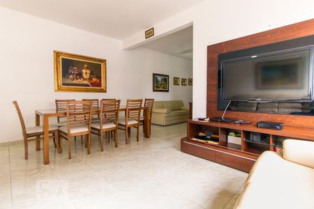 Sala de apartamento para alugar com 3 quartos, 120m² em Gonzaga, Santos