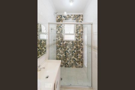 Banheiro de kitnet/studio para alugar com 1 quarto, 38m² em Km 18, Osasco