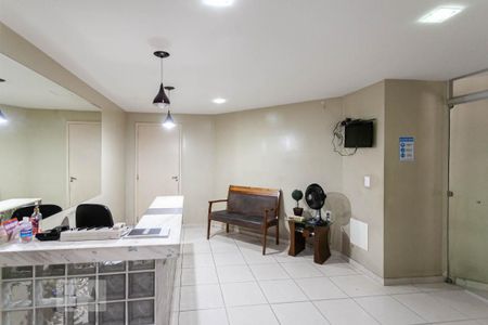 Apartamento para alugar com 72m², 2 quartos e sem vagaHall