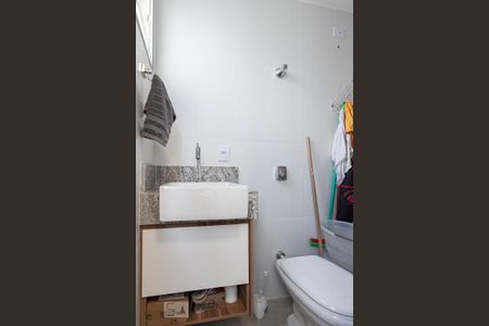 Apartamento para alugar com 72m², 2 quartos e sem vagaBanheiro de Serviço