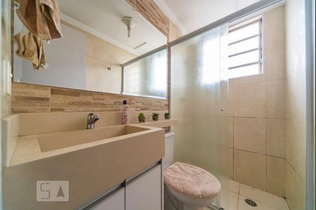 Banheiro de apartamento para alugar com 2 quartos, 45m² em Vila Homero Thon, Santo André