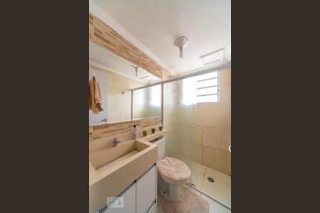 Banheiro de apartamento para alugar com 2 quartos, 45m² em Vila Homero Thon, Santo André