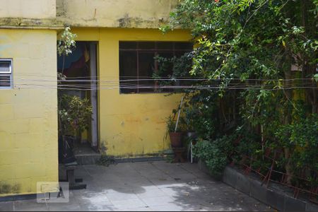 Casa à venda com 155m², 4 quartos e 2 vagasQuintal com edícula