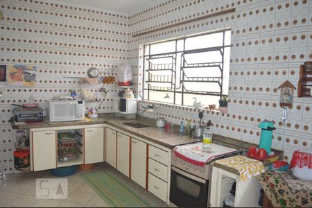 Casa à venda com 155m², 4 quartos e 2 vagasCozinha