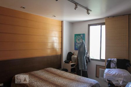 Apartamento à venda com 170m², 4 quartos e 2 vagasQuarto 2