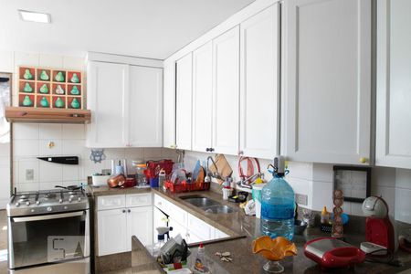 Apartamento à venda com 170m², 4 quartos e 2 vagasCozinha