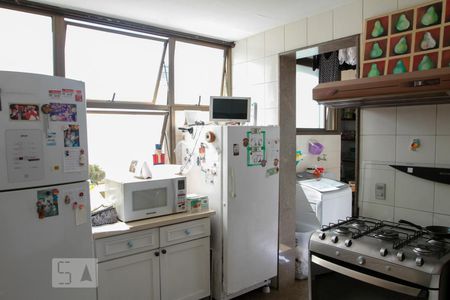 Apartamento à venda com 170m², 4 quartos e 2 vagasCozinha