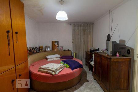 Casa à venda com 250m², 6 quartos e 3 vagasQuarto 2
