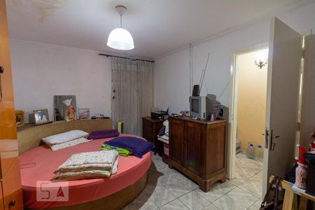 Casa à venda com 250m², 6 quartos e 3 vagasQuarto 2