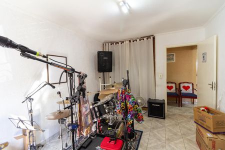 Quarto 1 de casa à venda com 6 quartos, 250m² em Vila Vasconcelos, São Paulo