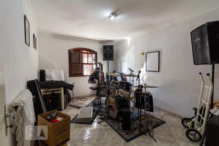 Quarto 1 de casa à venda com 6 quartos, 250m² em Vila Vasconcelos, São Paulo