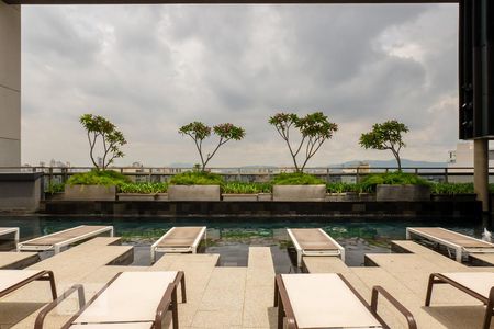 Piscina de apartamento à venda com 1 quarto, 29m² em República, São Paulo