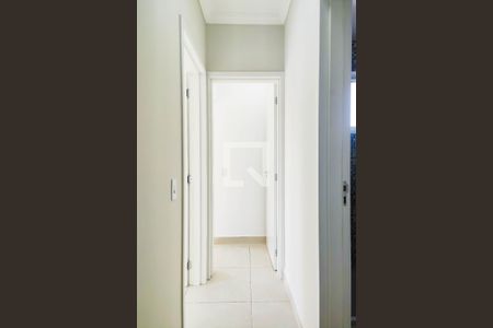 Corredor de apartamento à venda com 2 quartos, 100m² em Jardim do Estádio, Santo André