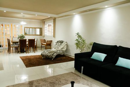 Sala de casa à venda com 3 quartos, 280m² em Jardim Santa Cruz (campo Grande), São Paulo