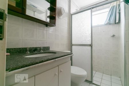 Apartamento à venda com 72m², 3 quartos e sem vagaBanheiro da Suíte