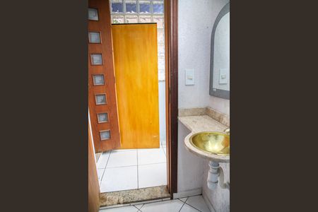 Lavabo de casa à venda com 3 quartos, 185m² em Rudge Ramos, São Bernardo do Campo