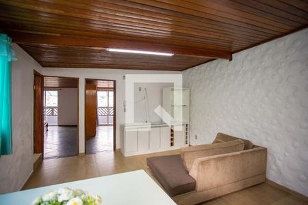 Sala de casa para alugar com 2 quartos, 85m² em Taboão, Diadema