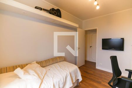 Apartamento à venda com 167m², 3 quartos e 5 vagasQuarto 2