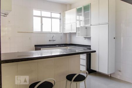 Apartamento à venda com 80m², 2 quartos e sem vagaCozinha