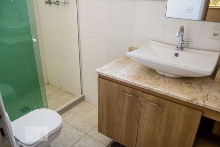 Apartamento à venda com 80m², 2 quartos e sem vagaBanheiro da Suíte