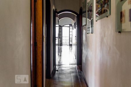 Apartamento à venda com 210m², 4 quartos e 4 vagasCorredor