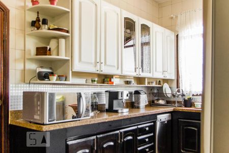 Apartamento à venda com 210m², 4 quartos e 4 vagasCozinha