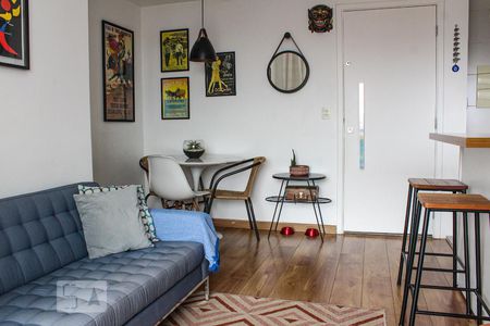 Sala de apartamento para alugar com 2 quartos, 53m² em Bela Aliança, São Paulo