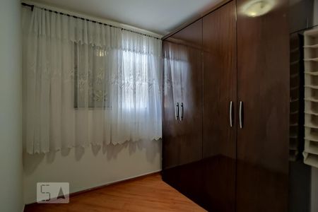 Quarto 1 de apartamento para alugar com 2 quartos, 55m² em Vila Silvestre, São Paulo