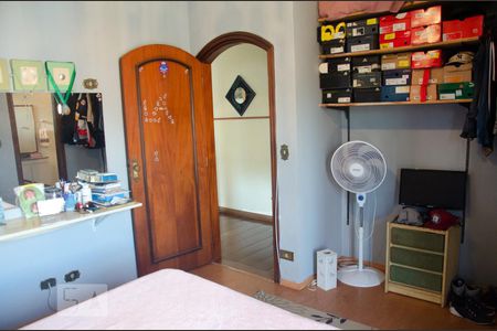 Casa à venda com 432m², 4 quartos e 6 vagasSuíte 2