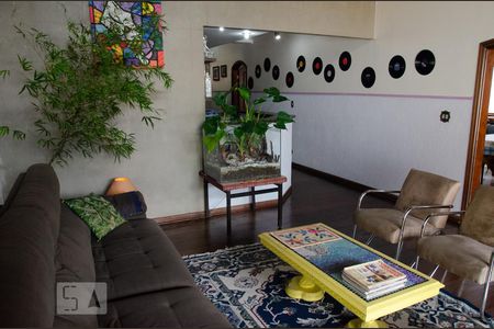 Sala de casa à venda com 4 quartos, 432m² em Parque Edu Chaves, São Paulo