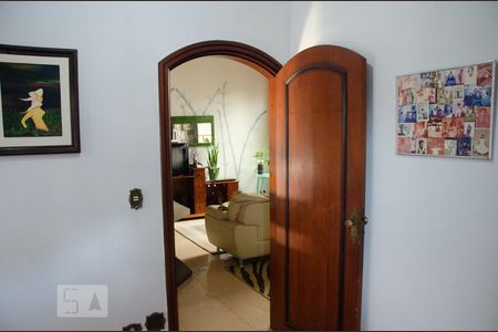 Casa à venda com 432m², 4 quartos e 6 vagassuíte 1