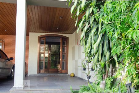 Casa à venda com 432m², 4 quartos e 6 vagasGaragem