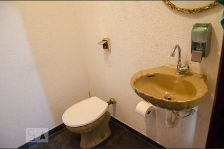 Casa à venda com 432m², 4 quartos e 6 vagasLavabo