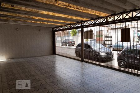 Casa à venda com 300m², 3 quartos e 5 vagas Casa à venda com 300m², 3 quartos e 5 vagasGaragem