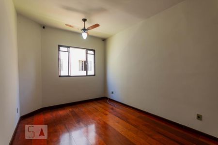 Sala de apartamento para alugar com 3 quartos, 63m² em Santa Amélia, Belo Horizonte