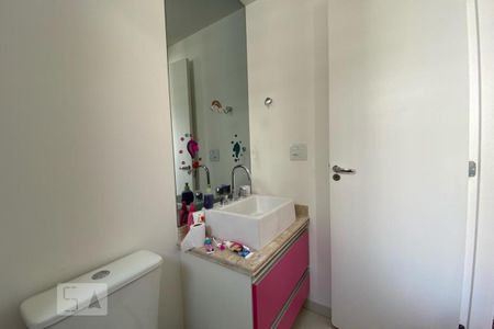 Apartamento à venda com 87m², 2 quartos e 2 vagas Apartamento à venda com 87m², 2 quartos e 2 vagasBanheiro da Suíte 2