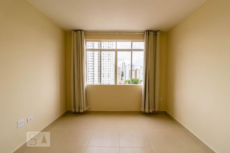 Sala/Quarto de kitnet/studio para alugar com 1 quarto, 33m² em Aclimação, São Paulo