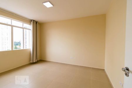 Sala/Quarto de kitnet/studio para alugar com 1 quarto, 33m² em Aclimação, São Paulo