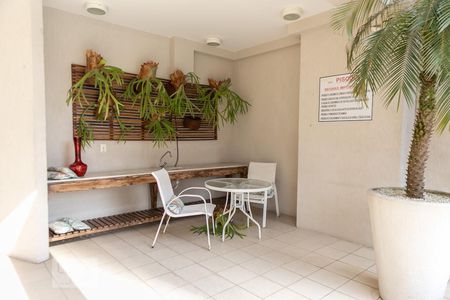 Apartamento para alugar com 105m², 2 quartos e 1 vagaPiscina