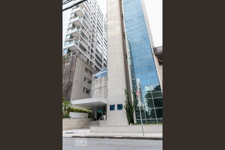 Apartamento para alugar com 105m², 2 quartos e 1 vagaFachada